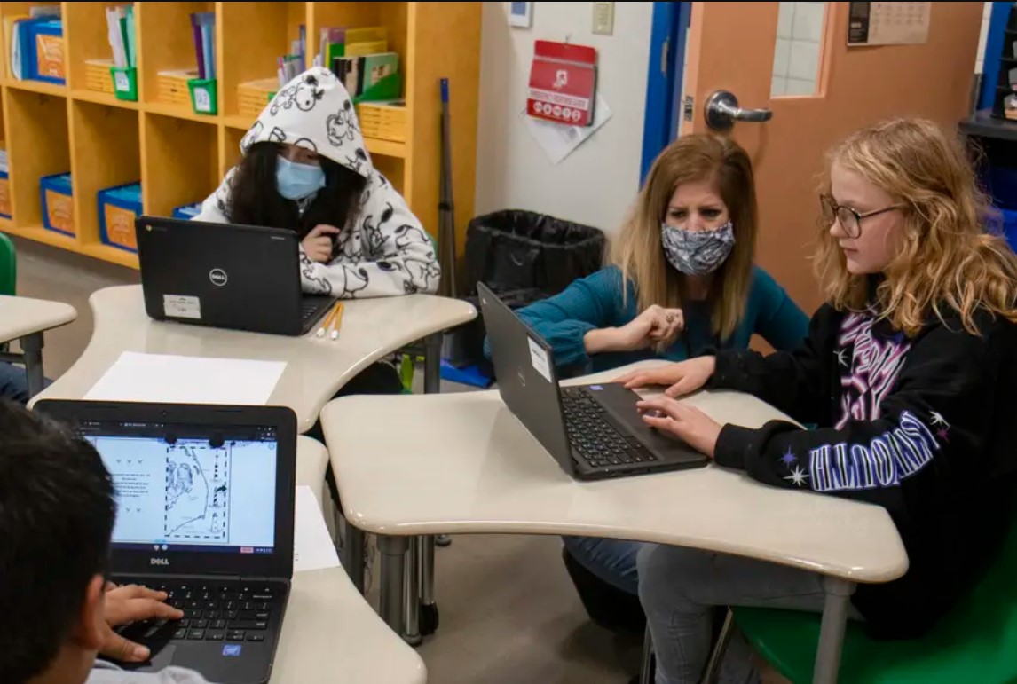 From The Texas Tribune: Gov. Greg Abbott tells TEA to create teacher shortage task force