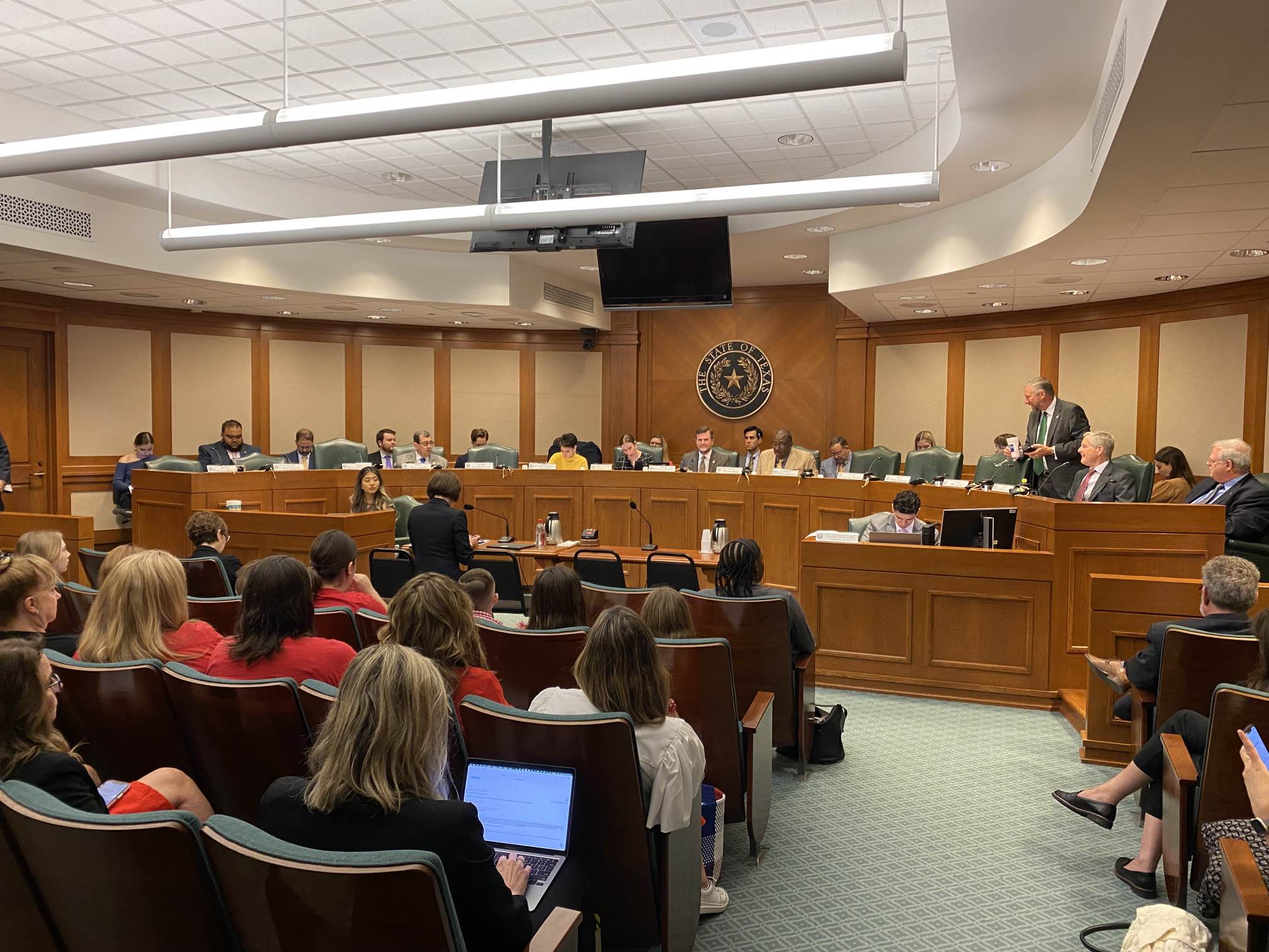 Senate Education Committee considers curriculum audit legislation 